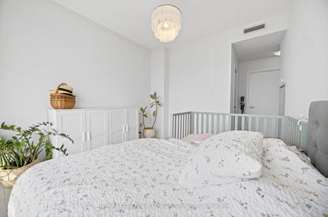 Photo 36 at 4404 - 38 Grenville Street, Bay Street Corridor, Toronto