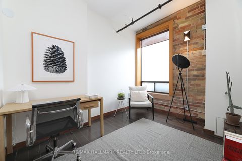 Photo 4 at 7 - 189 Queen Street E, Moss Park, Toronto