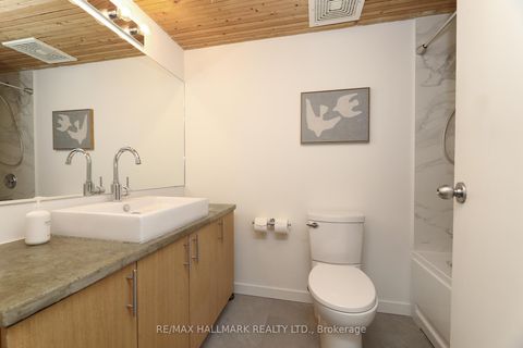 Photo 13 at 7 - 189 Queen Street E, Moss Park, Toronto