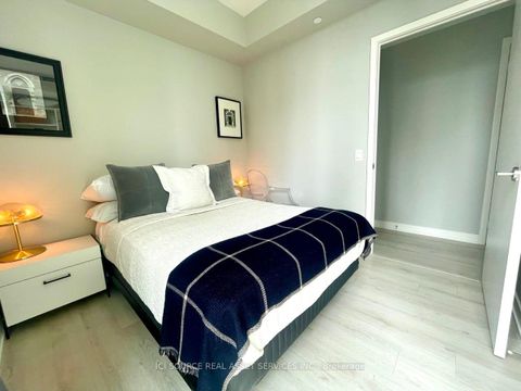 Photo 7 at 2206 - 33 Helendale Avenue, Eglinton, Toronto