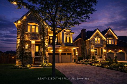 Photo 0 at 10 Sim Hill Crescent, King City, King