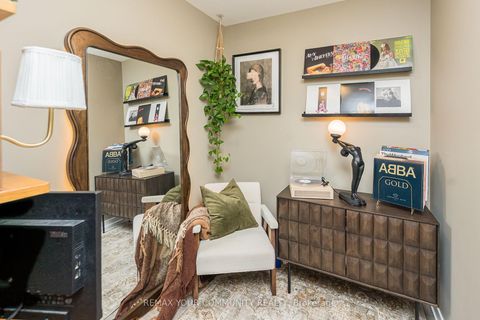 Photo 8 at 614 - 3100 Keele Street, CFB, Toronto