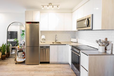 Photo 12 at 614 - 3100 Keele Street, CFB, Toronto