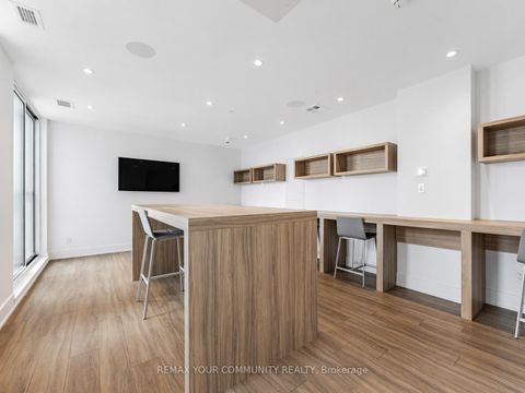 Photo 19 at 614 - 3100 Keele Street, CFB, Toronto
