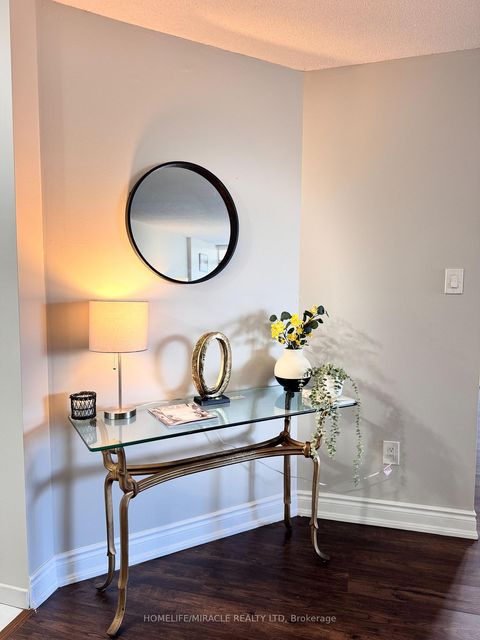 Photo 2 at 214 - 1 Rowntree Road, Jamestown, Toronto