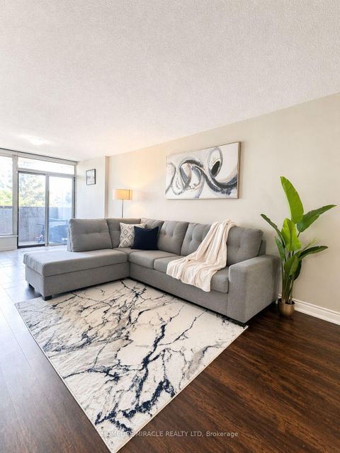 Photo 4 at 214 - 1 Rowntree Road, Jamestown, Toronto