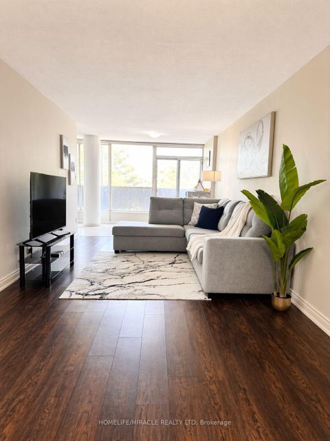 Photo 5 at 214 - 1 Rowntree Road, Jamestown, Toronto