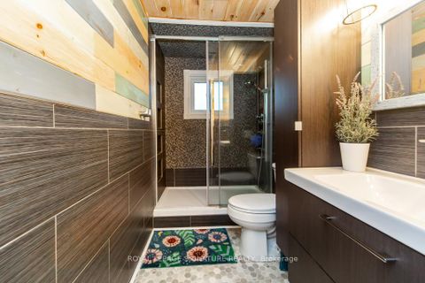 Photo 18 at 1499 Fenelon Crescent, Lakeview, Oshawa