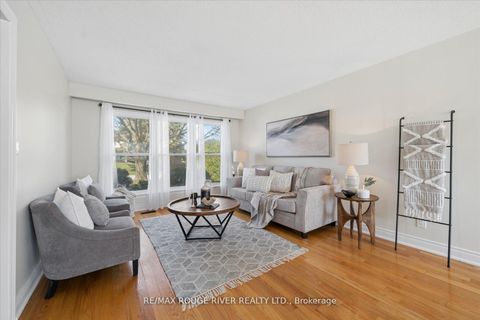 Photo 9 at 54 Rosalynne Avenue, Bowmanville, Clarington