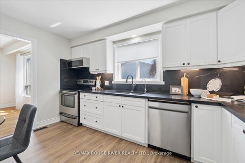 Photo 19 at 54 Rosalynne Avenue, Bowmanville, Clarington