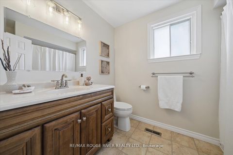 Photo 35 at 54 Rosalynne Avenue, Bowmanville, Clarington