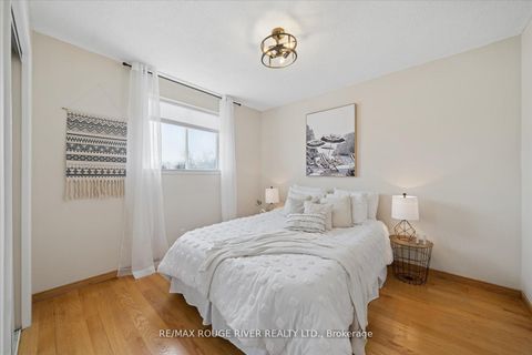 Photo 40 at 54 Rosalynne Avenue, Bowmanville, Clarington