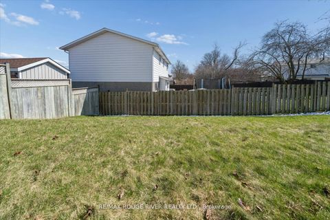 Photo 44 at 54 Rosalynne Avenue, Bowmanville, Clarington