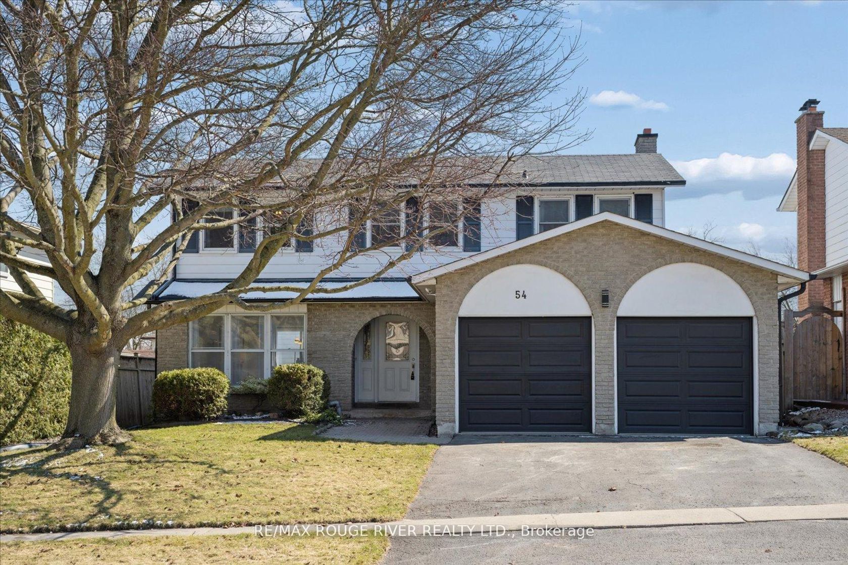 54 Rosalynne Avenue, Bowmanville, Clarington photo number 2