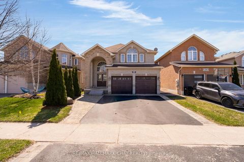 Photo 1 at 77 Sovereign's Gate, Shore, Barrie