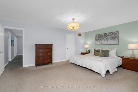 Photo 22 at 77 Sovereign's Gate, Shore, Barrie