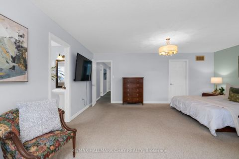 Photo 24 at 77 Sovereign's Gate, Shore, Barrie