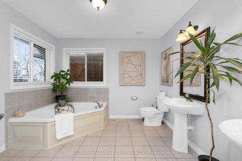 Photo 25 at 77 Sovereign's Gate, Shore, Barrie