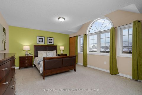 Photo 30 at 77 Sovereign's Gate, Shore, Barrie