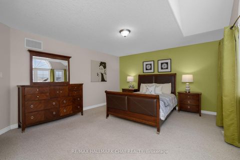 Photo 31 at 77 Sovereign's Gate, Shore, Barrie