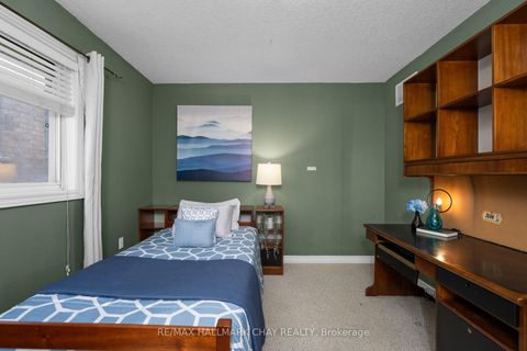 Photo 33 at 77 Sovereign's Gate, Shore, Barrie