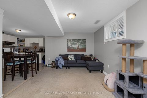 Photo 34 at 77 Sovereign's Gate, Shore, Barrie