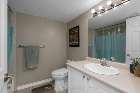 Photo 38 at 77 Sovereign's Gate, Shore, Barrie