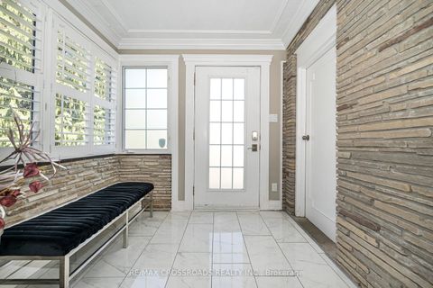 Photo 2 at 3 Wythenshawe Wood, Guildwood, Toronto