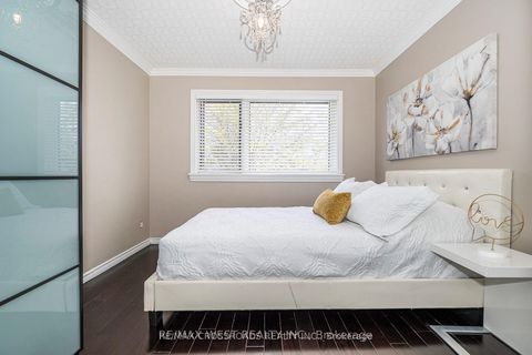 Photo 24 at 3 Wythenshawe Wood, Guildwood, Toronto