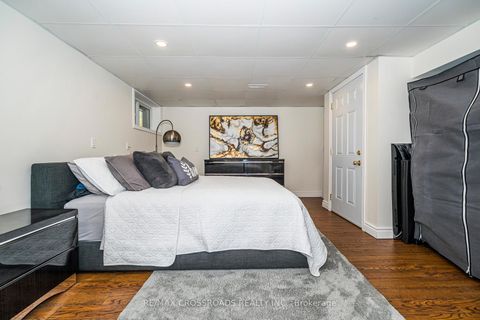 Photo 33 at 3 Wythenshawe Wood, Guildwood, Toronto