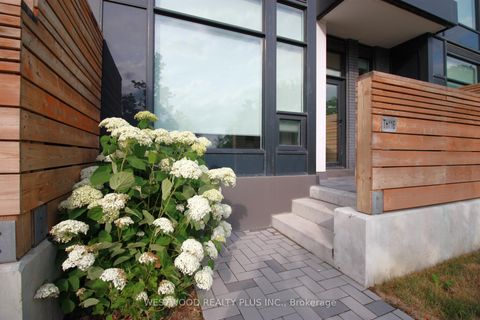 Photo 1 at TH116W - 3 Rosewater Street, South Richvale, Richmond Hill