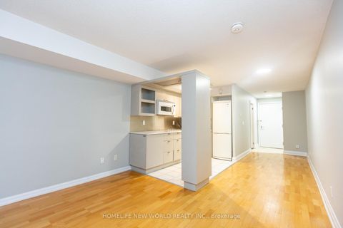 Photo 2 at 951 - 111 Elizabeth Street, Bay Street Corridor, Toronto