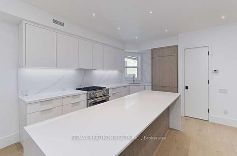 Photo 8 at 69 Brunswick Avenue, University, Toronto