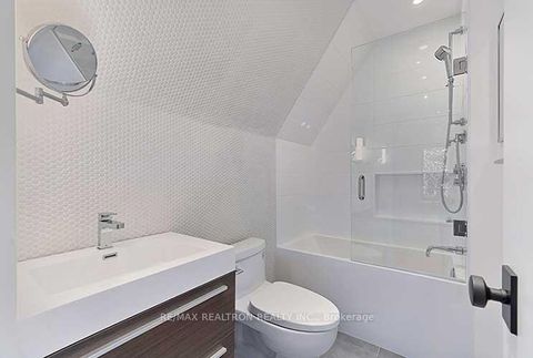 Photo 18 at 69 Brunswick Avenue, University, Toronto