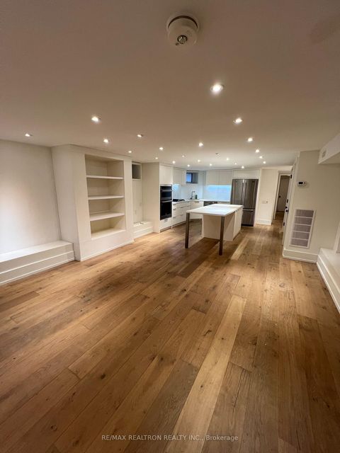 Photo 19 at 69 Brunswick Avenue, University, Toronto
