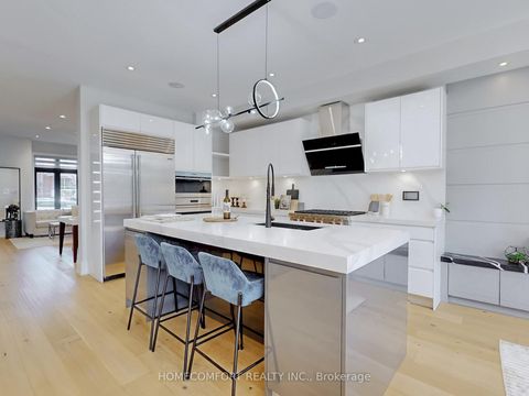 Photo 12 at 70 Bellefair Avenue, The Beaches, Toronto