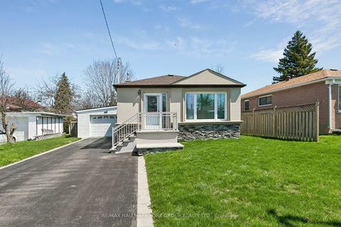 Photo 0 at 5 Larmere Court, Birchmount, Toronto