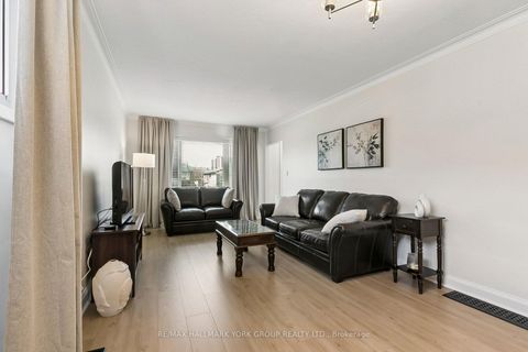 Photo 3 at 5 Larmere Court, Birchmount, Toronto