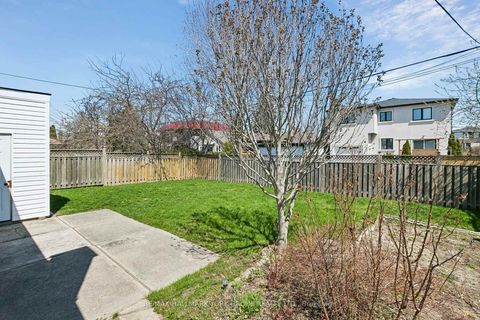 Photo 26 at 5 Larmere Court, Birchmount, Toronto