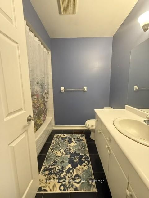 Photo 11 at 61 Redondo Drive, Beverley Glen, Vaughan