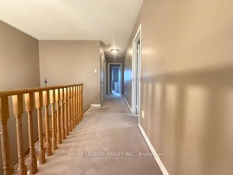 Photo 12 at 61 Redondo Drive, Beverley Glen, Vaughan