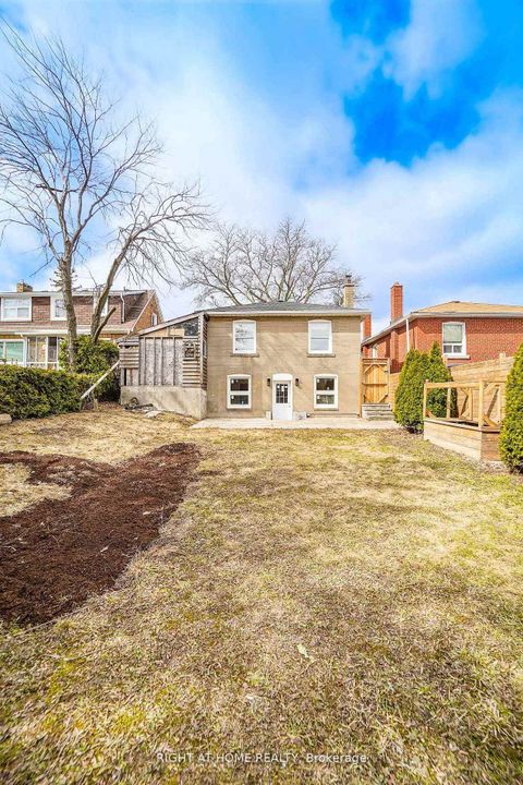 Photo 3 at 1083 Pharmacy Avenue, Maryvale, Toronto