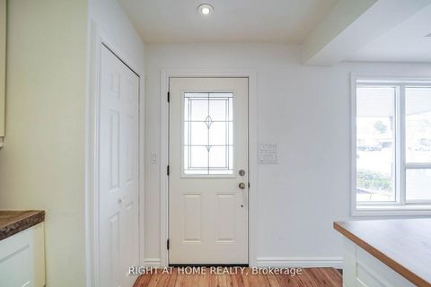 Photo 7 at 1083 Pharmacy Avenue, Maryvale, Toronto