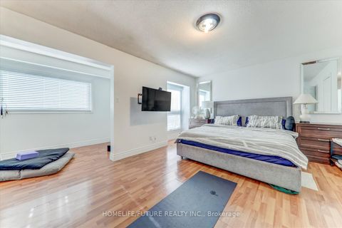 Photo 18 at 290 Braymore Boulevard, Rouge E11, Toronto