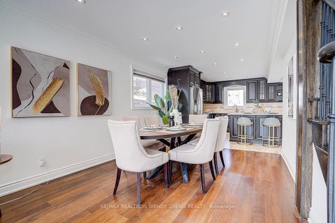 Photo 5 at 3 Park Lane Circle, South Richvale, Richmond Hill