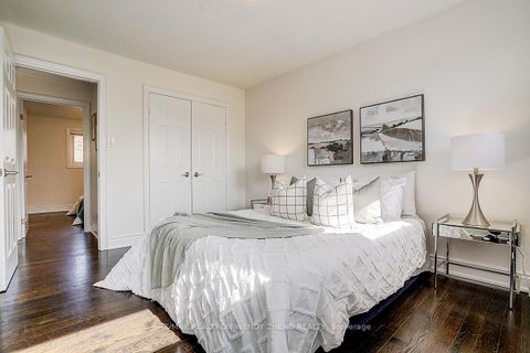 Photo 31 at 3 Park Lane Circle, South Richvale, Richmond Hill