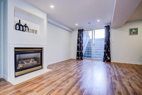 Photo 39 at 3 Park Lane Circle, South Richvale, Richmond Hill