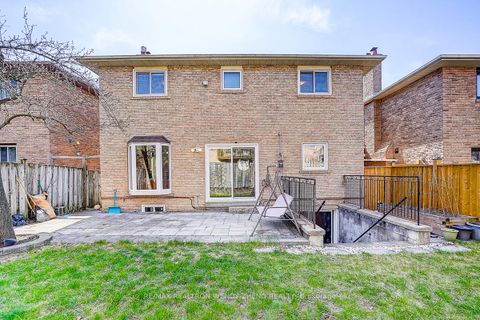 Photo 47 at 3 Park Lane Circle, South Richvale, Richmond Hill