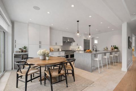 Photo 4 at 240 Maxwell Street, Bathurst Manor, Toronto