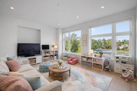 Photo 13 at 240 Maxwell Street, Bathurst Manor, Toronto